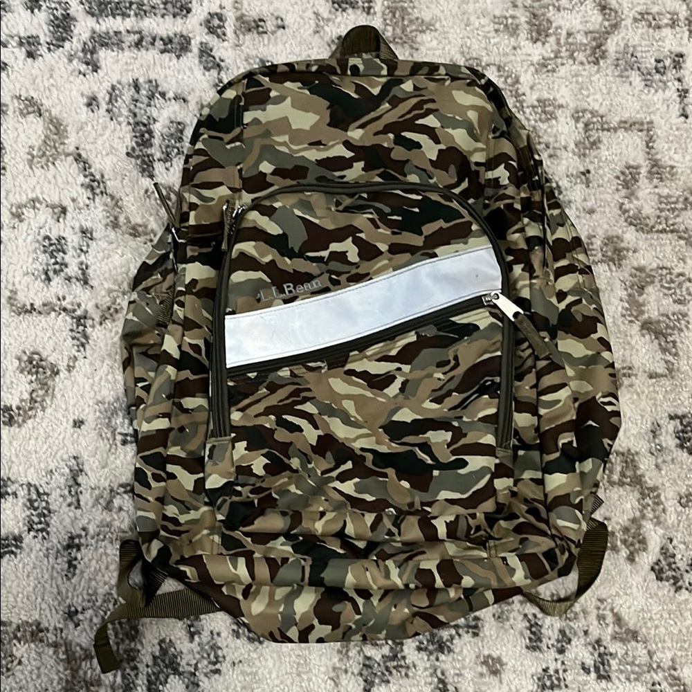 L.L. Bean camouflage deluxe book pack 37 L backpack